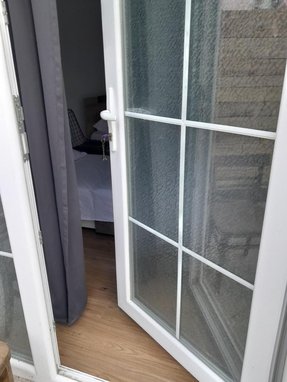 אוהריד Vintage Apartment מראה חיצוני תמונה